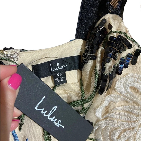 NWT Lulu's Show Stopper Cream Embroidered Sequin Bodycon Midi Dress Size XS - Picture 8 of 9
